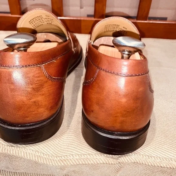 Rockport Classic Leather Penny loafer. - Picture 14 of 14